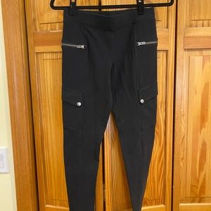 Black leggings with zipper and snap detail